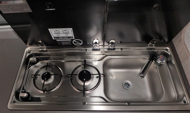 Gasfornuis Burstner Lineo C 590 - Eurotrek Campers
